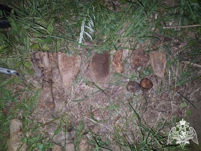 Взрывотехники саратовского ОМОН обследовали и уничтожили найденные боеприпасы времен Великой Отечественной войны