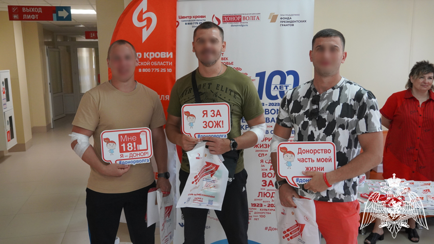 Сотрудники Росгвардии продолжают принимать участие в ведомственной акции «От сердца к сердцу» в Саратове