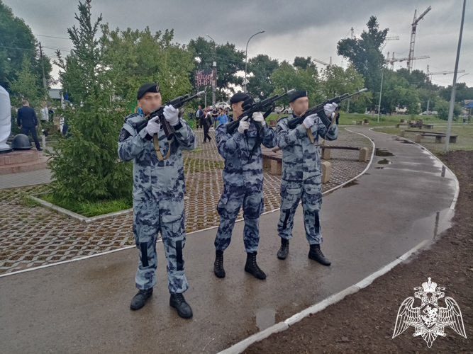 Сотрудники  Росгвардии приняли участие в открытии мемориала «Памяти павших – во имя живых» в Саратовской области