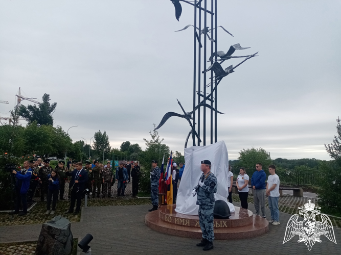 Сотрудники  Росгвардии приняли участие в открытии мемориала «Памяти павших – во имя живых» в Саратовской области