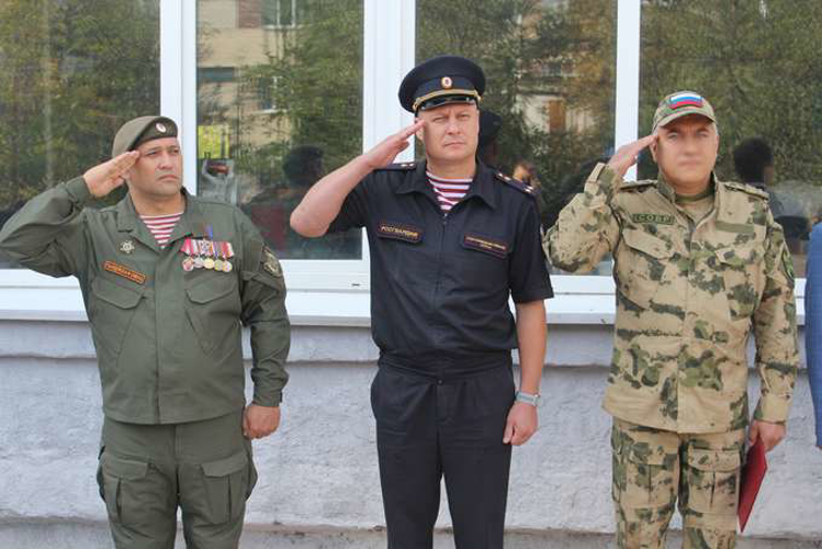 В Саратове сотрудники Росгвардии приняли участие в мероприятии, посвященном дню знаний