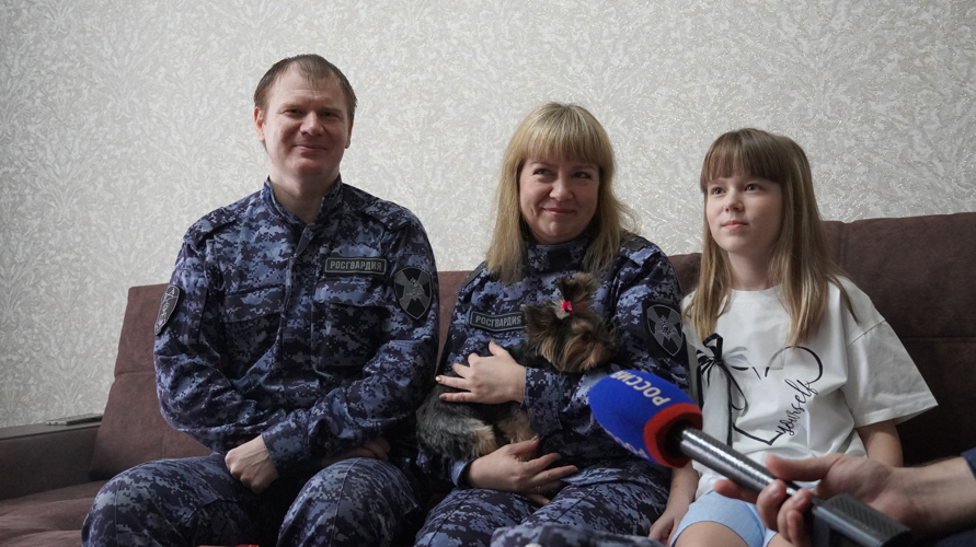Семейная пара саратовских сотрудников вневедомственной охраны примет участие во Всероссийском мультимедийном проекте Росгвардии «Семейные ценности»