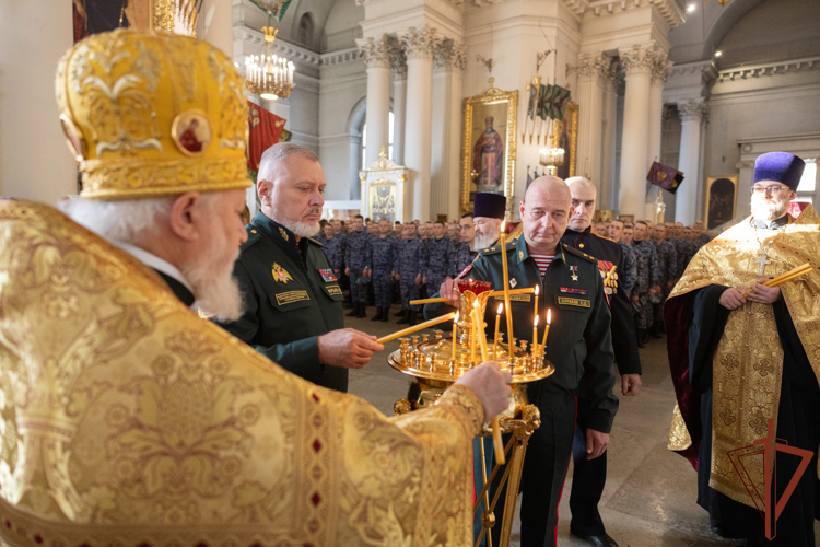 Генерал-полковник Алексей Воробьёв поздравил специальный моторизованный полк Росгвардии с присвоением почетного наименования «Измайловский»