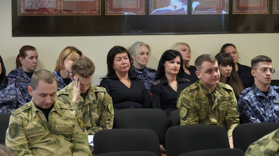 В Управлении Росгвардии по Саратовской области состоялась встреча с представителем общества «Знание»