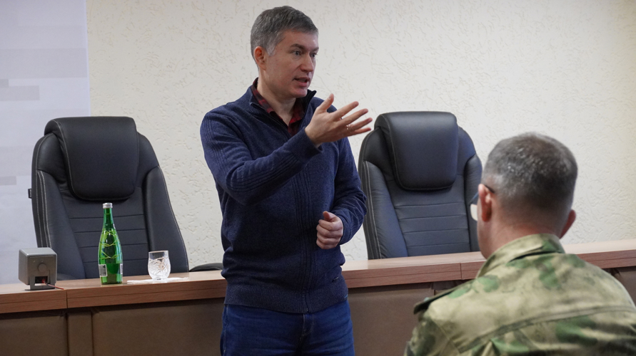 В Управлении Росгвардии по Саратовской области состоялась встреча с представителем общества «Знание»