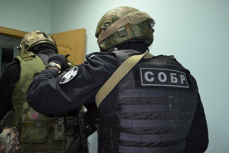 При содействии СОБР Росгвардии в Саратовской области из незаконного оборота изъята контрафактная алкогольная и табачная продукция