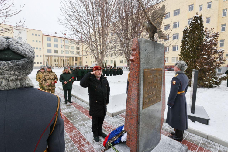 Заместитель директора Росгвардии генерал-полковник Алексей Воробьёв прибыл с рабочей поездкой в Саратовский военный ордена Жукова Краснознаменный институт войск национальной гвардии Российской Федерации