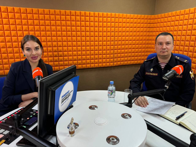 Радио "КП-Саратов" посвятило праздничный выпуск Дню подразделений государственного контроля и лицензионно-разрешителтной работы Росгвардии