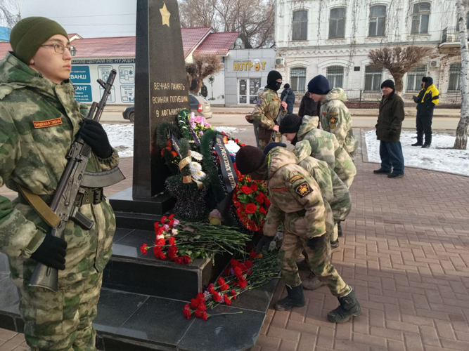 В Саратове ветераны Росгвардии провели цикл мероприятий, посвящённых выводу советских войск из Афганистана