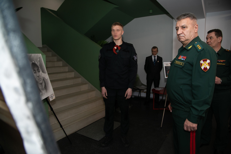 Сотрудник саратовского СОБР «Волкодав» одержал победу в окружном этапе  конкурса «Солдаты антитеррора»