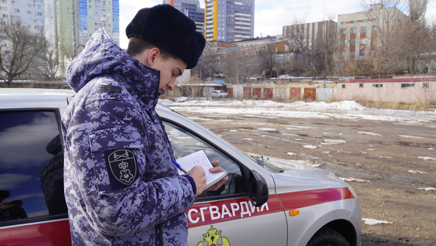 В Саратовской области сотрудники Росгвардии задержали гражданина, подозреваемого в хищении с охраняемого объекта