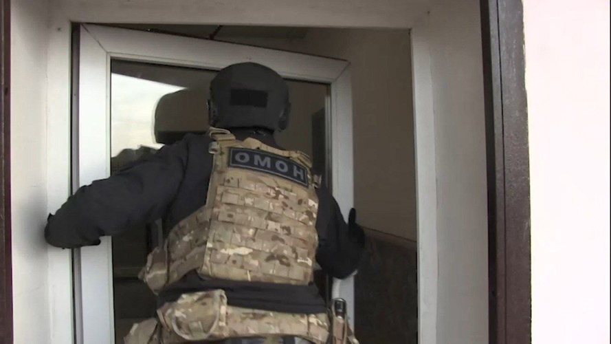 В Саратовской области при силовой поддержке бойцов Росгвардии задержаны участники преступного сообщества, организовавшие незаконной канал миграции