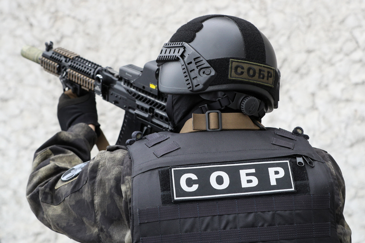 В Саратове при содействии бойцов СОБР «Волкодав» пресечена деятельность, связанная с незаконным оборотом наркотических средств