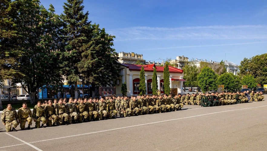 В преддверии 93-й годовщины со дня образования Саратовского военного ордена Жукова Краснознаменного института Росгвардии прошла военно-патриотическая акция «Марш памяти»
