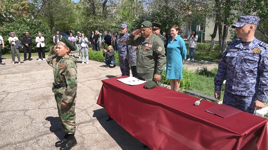 В Саратовской области под эгидой Росгвардии состоялось открытие новой группы детско-юношеского военно-патриотического движения «Гвардейская смена»