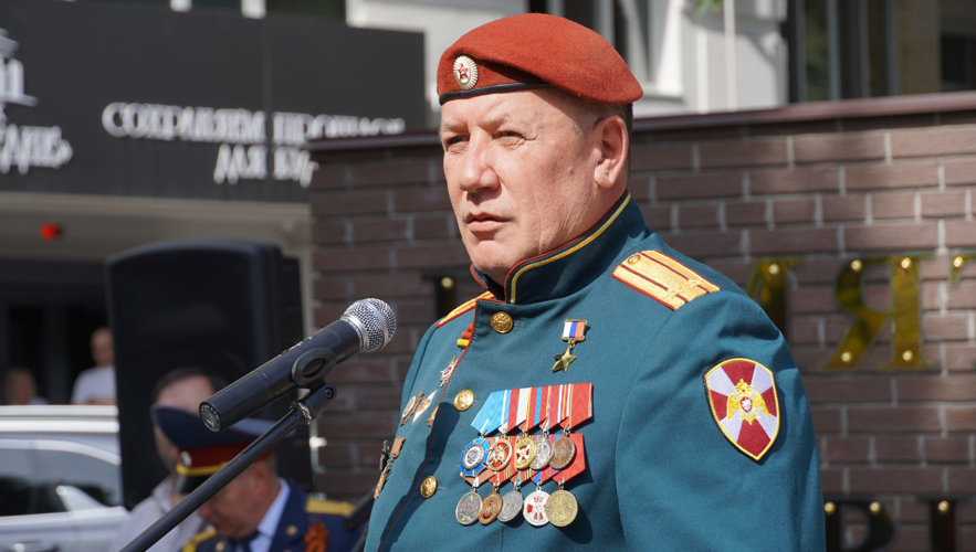 В Саратове военнослужащие и сотрудники Росгвардии приняли участие в мероприятии, посвященном памяти бойцов спецназа