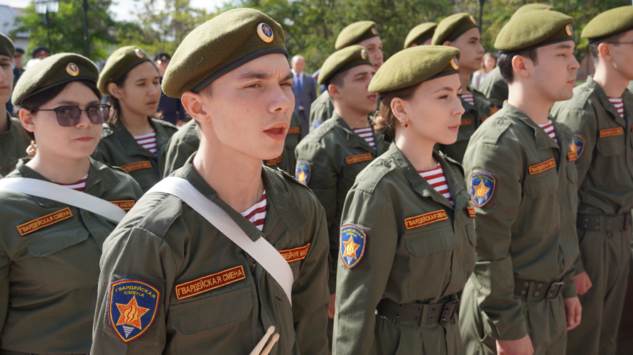 Военно-спортивная игра «Гвардейская тропа" стартовала в Саратовской области