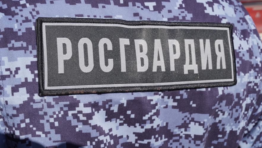В Саратове сотрудниками Росгвардии задержан подозреваемый в грабеже