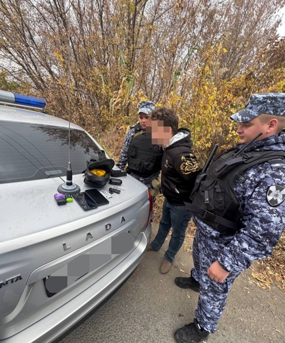 В Саратове сотрудники Росгвардии и полиции пресекли деятельность наркокурьера 