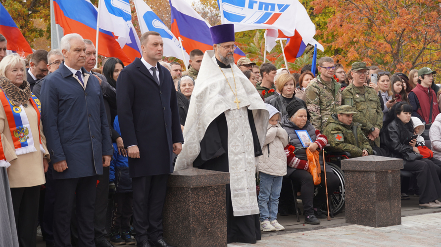 В Саратове росгвардейцы почтили память бойцов, погибших в ходе специальной военной операции