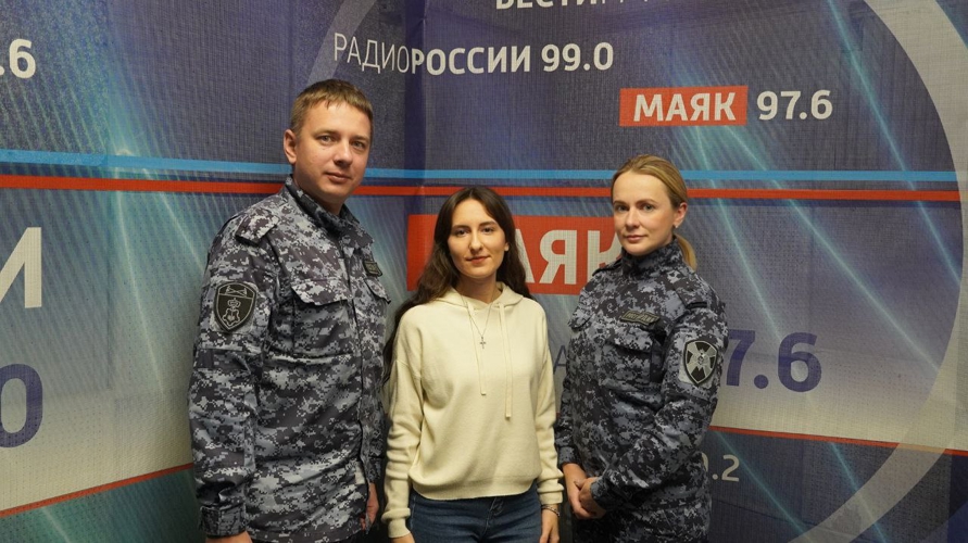 В преддверии Дня образования вневедомственной охраны состоялся праздничный выпуск "Радио России. Саратов"