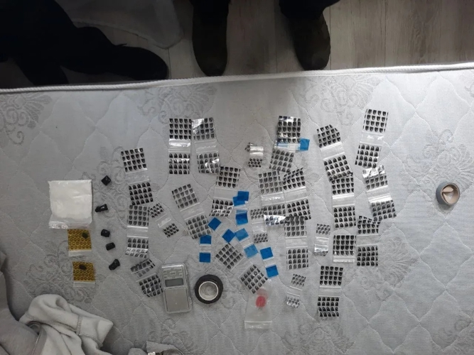 В Саратове при силовой поддержке сотрудников Росгвардии пресечена деятельность, связанная с незаконным оборотом наркотиков