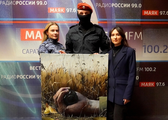 Фронтовые художники нужны были тогда, нужны и теперь." В Саратове офицер Росгвардии стал гостем радиоэфира, посвящённого Международному дню художника