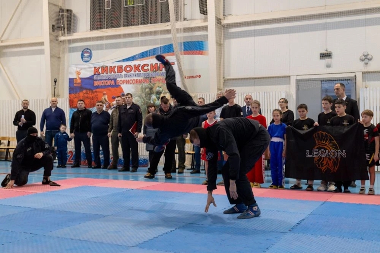 В Саратове состоялся чемпионат по кикбоксингу, посвящённый памяти сотрудника СОБР, героически погибшего при исполнении служебного долга