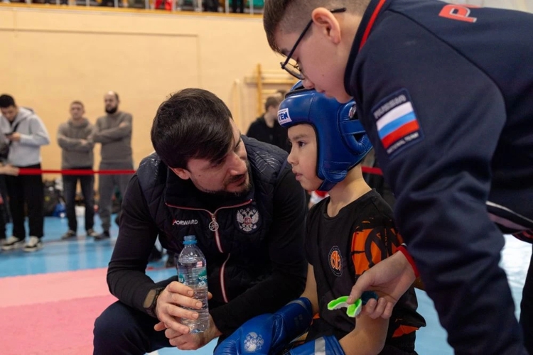 В Саратове состоялся чемпионат по кикбоксингу, посвящённый памяти сотрудника СОБР, героически погибшего при исполнении служебного долга