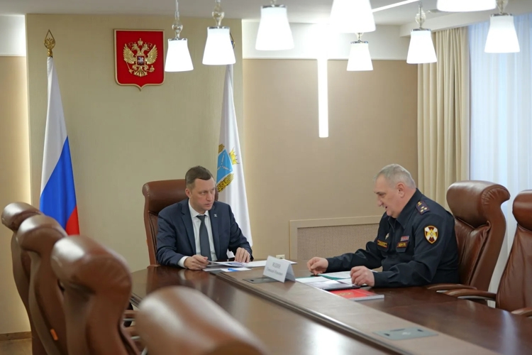 Губернатор Саратовской области и руководитель регионального управления Росгвардии провели рабочую встречу