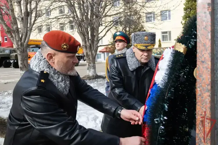 Статс-секретарь – заместитель директора Росгвардии Олег Плохой совершил рабочую поездку в Саратов
