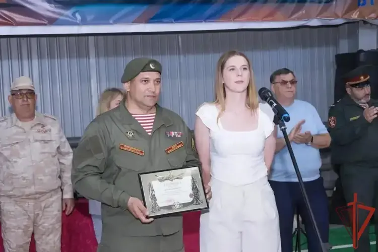 В г. Марксе Саратовской области прошли соревнования по греко-римской борьбе, посвященные 10-летию Росгвардии и 215-летию войск правопорядка.