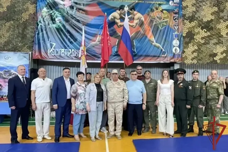 В г. Марксе Саратовской области прошли соревнования по греко-римской борьбе, посвященные 10-летию Росгвардии и 215-летию войск правопорядка.