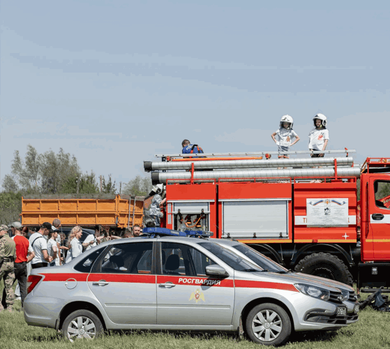 В Саратовской области росгвардейцы приняли участие в патриотическом фестивале "Z.O.V.", организованном в поддержку бойцов специальной военной операции(видео)