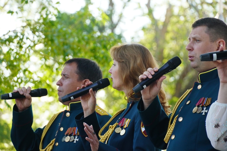 В Саратовской области состоялся гастрольный тур Ансамбля песни и пляски Приволжского округа Росгвардии (видео)