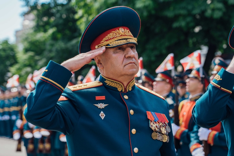 Выпуск лейтенантов Саратовского военного института войск национальной гвардии Российской Федерации. 2026 год.