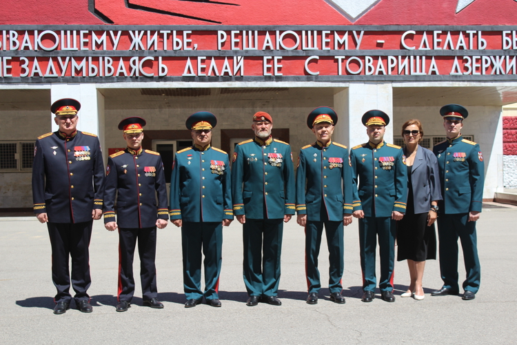 Выпуск лейтенантов Саратовского военного института войск национальной гвардии Российской Федерации. 2026 год.