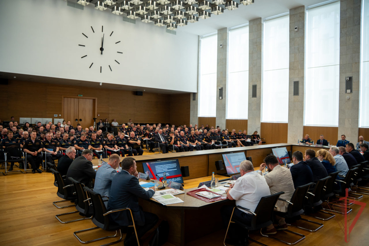 Руководитель управления вневедомственной охраны Росгвардии по Саратовской области принял участие во Всероссийском совещании-семинаре в Нижнем Новгороде