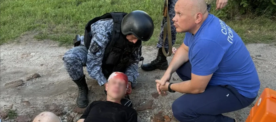 В Саратовской области сотрудники Росгвардии оказали помощь пострадавшему велосипедисту