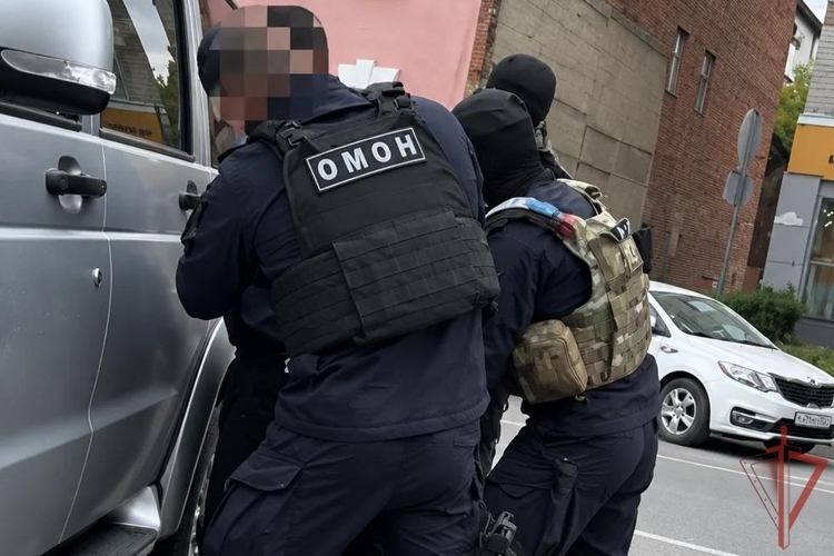 В Саратове при силовой поддержке бойцов Росгвардии задержан подозреваемый, который более 32 лет находился в федеральном розыске(ВИДЕО)