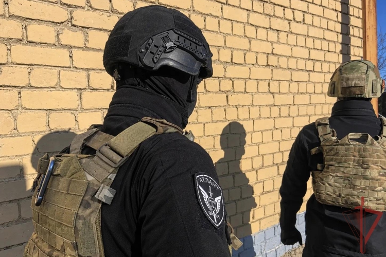 В Саратове при содействии бойцов спецназа пресечен незаконный оборот наркотиков 
