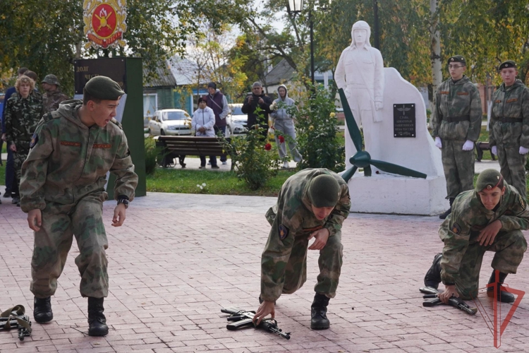 В Марксе состоялось торжественное открытие учебных сборов детско-юношеского движения «Гвардейская смена»
